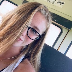 Meet your Posher, Kylee